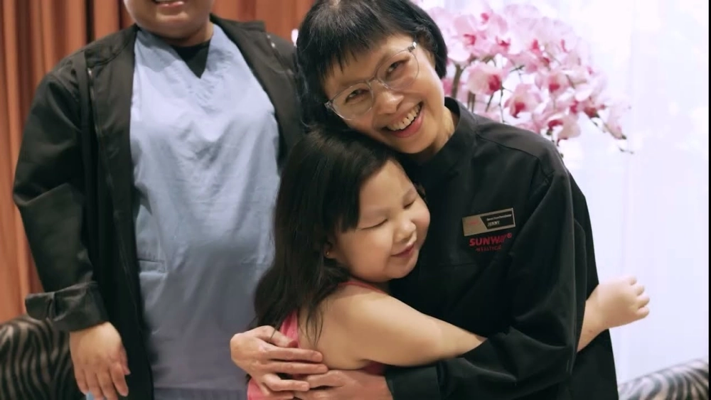 Gift of Life: A Father's Kidney, A Daughter's Second Chance